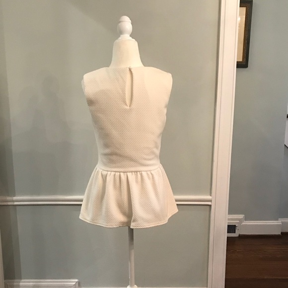 Forever21 Cream peplum textured top size Small - Picture 3 of 4